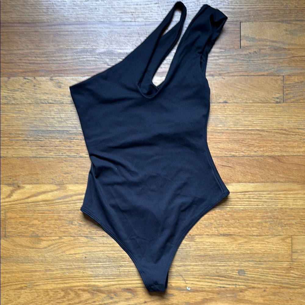 Alix NYC black Page one shoulder asymmetrical bodysuit small - Picture 2 of 4
